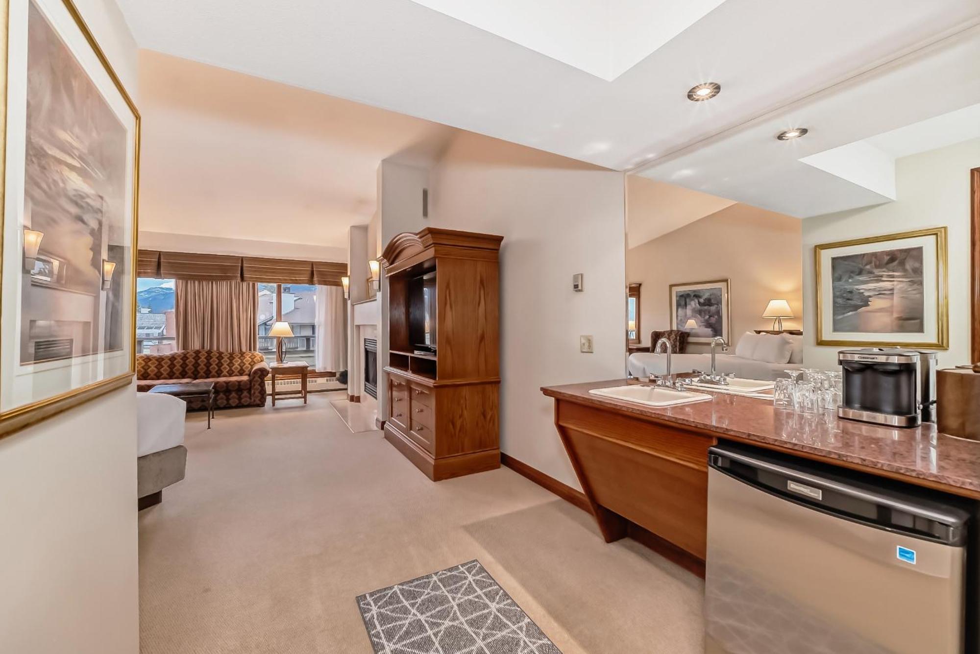 Inn&suites Hotel 3*